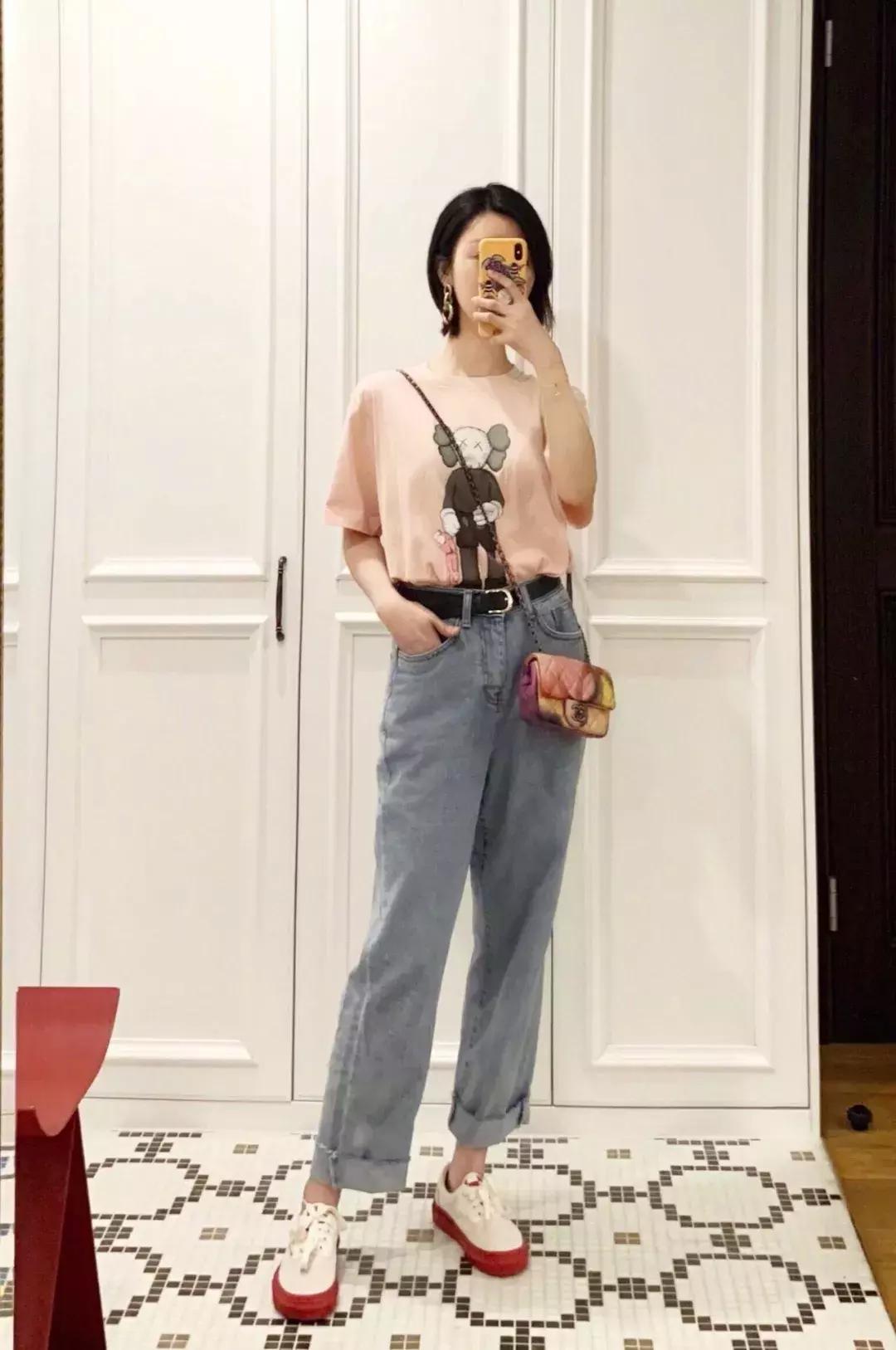 t恤穿久了偶尔也要换个风格,t恤穿好几年不旧的洗法