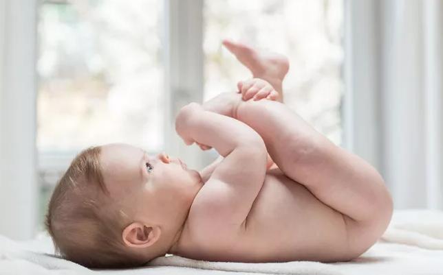 中国橄榄油和外国橄榄油哪个好,进口的橄榄油怎么吃对身体有好处