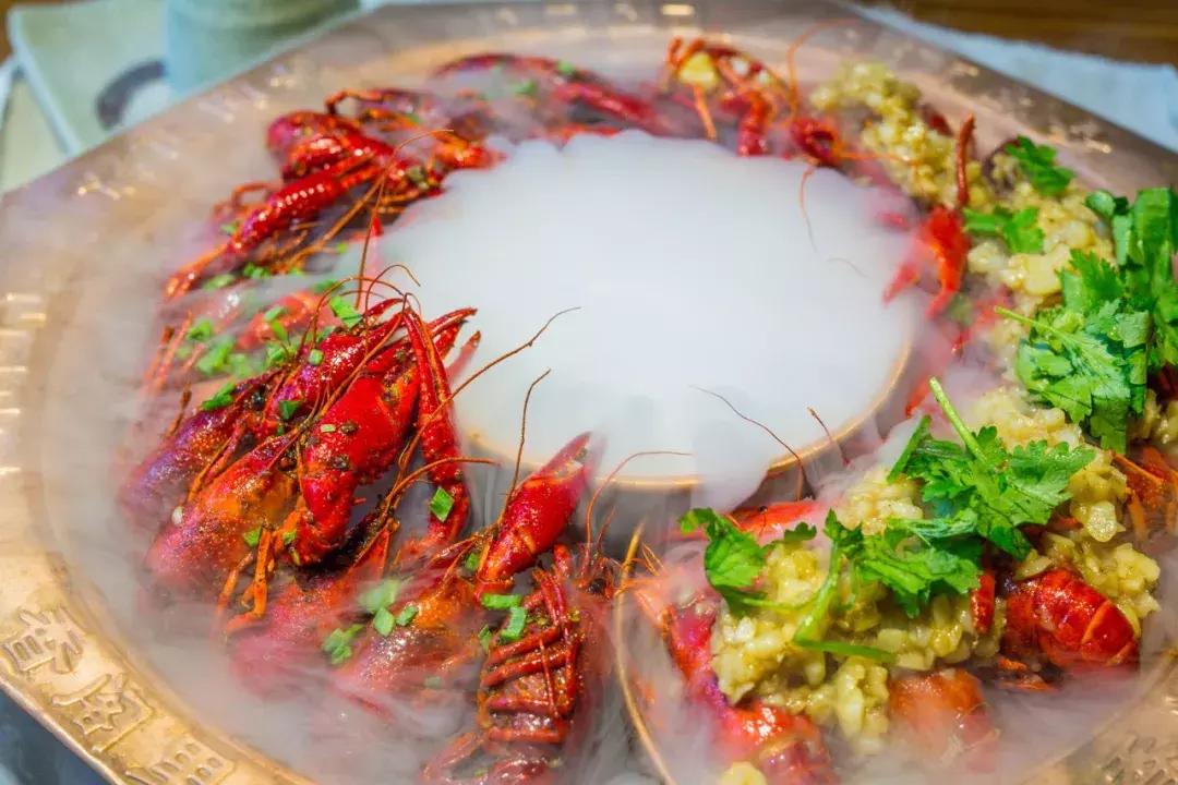 大连这家店的老板将千里之外的家乡菜带到大连,每一口都是江苏味