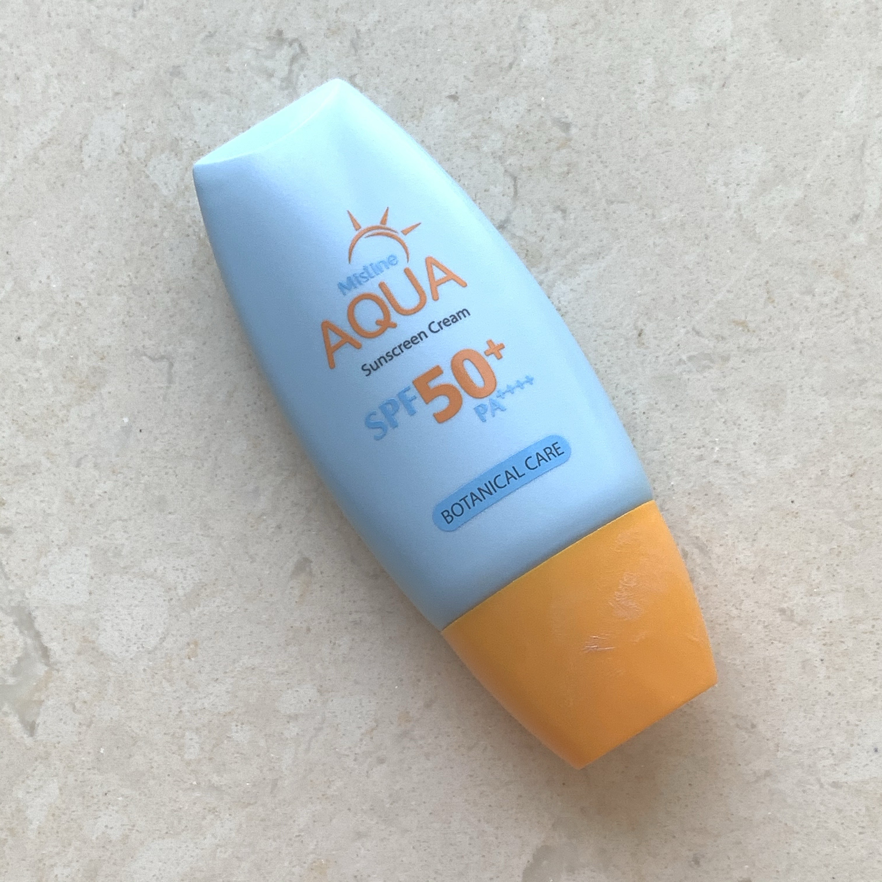 mistine小黄帽防晒泰国版多少钱,mistine防晒小黄帽新版和泰版