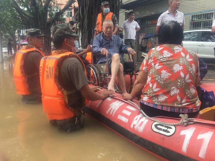 广州特大暴雨百年一遇图片,广州历史罕见大暴雨记录