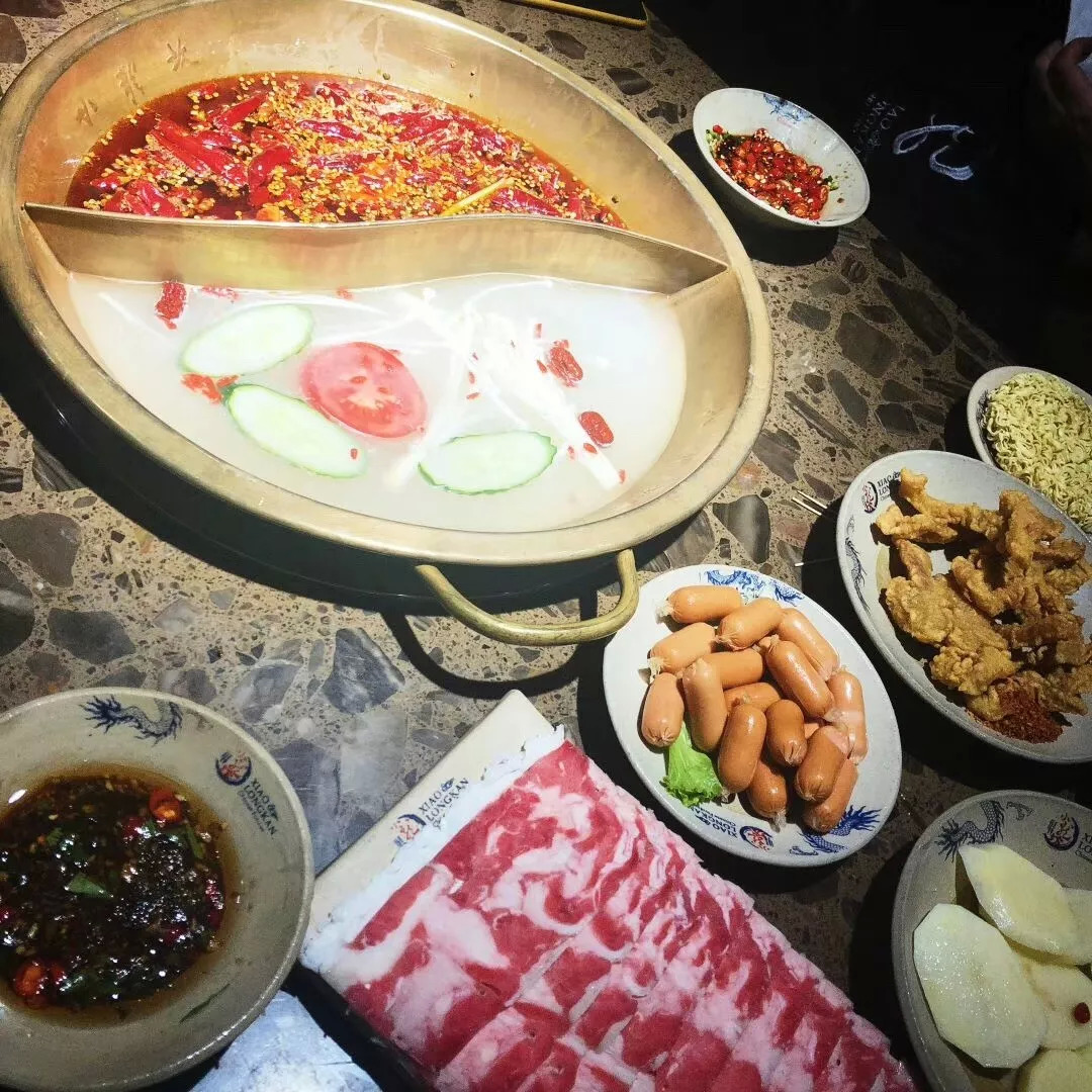 火锅餐饮行业最优赛道,餐饮市场空间可观火锅最具成长性