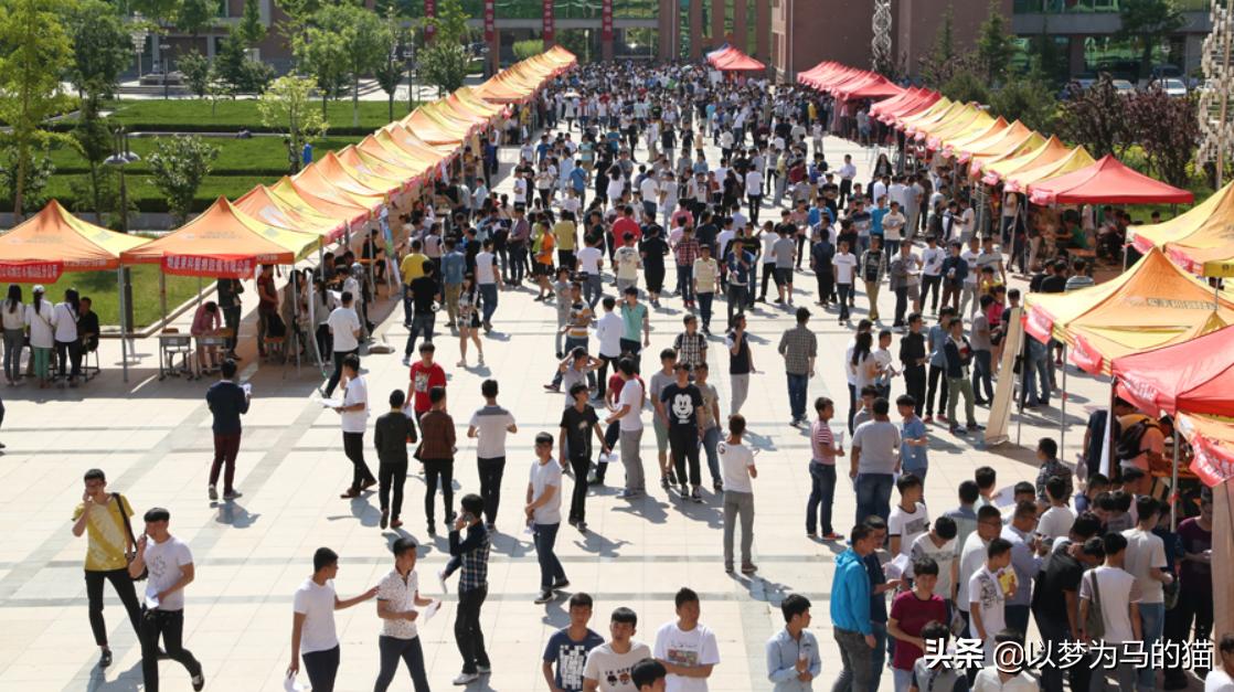 低分也能报的专科学校,四川两三百分能上的公办专科