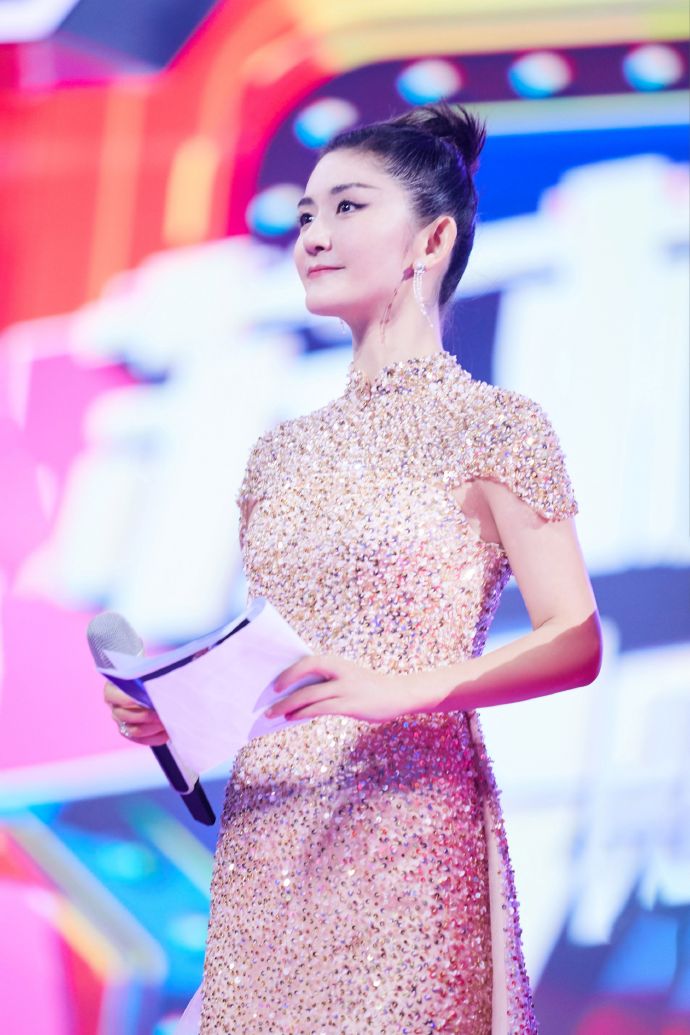 谢娜皮肤怎么那么好 (谢娜粉底厚度多少)