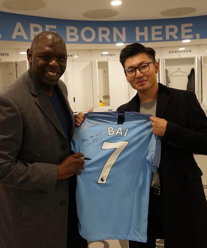 白岩松儿子的图片,白岩松的儿子白岩松简介