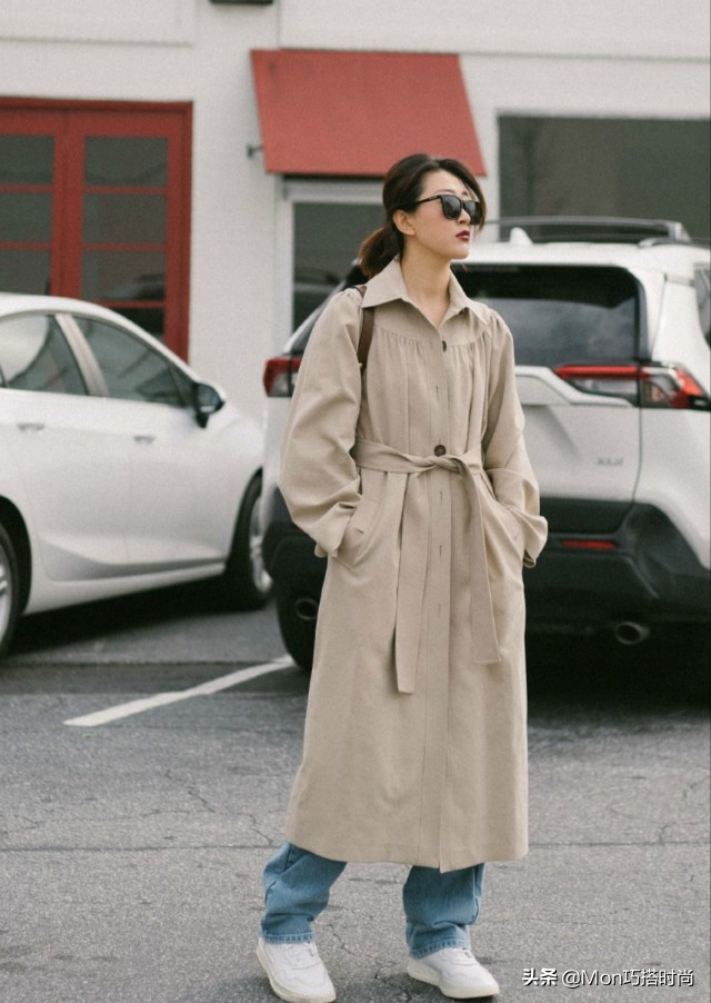 风衣搭配马丁靴好看吗,风衣鞋子搭配马丁靴还是老爹鞋