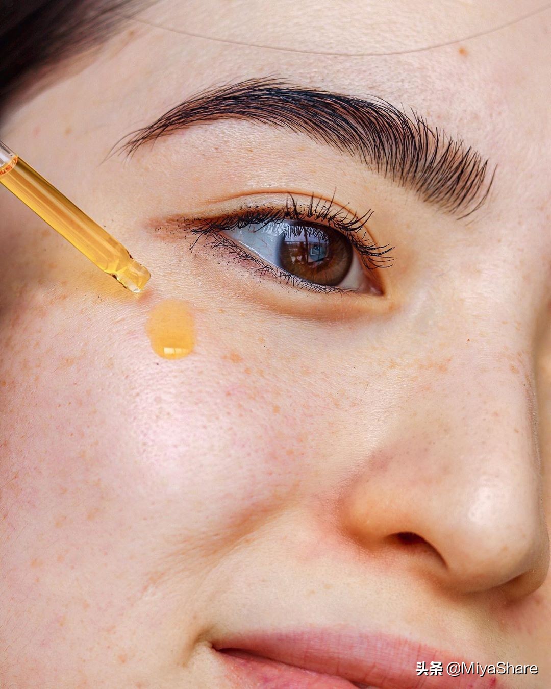 修丽可美白发光瓶和淡斑区别,修丽可美白发光精华适合油痘肌吗