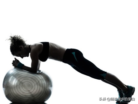 游泳完腰疼是什么原因,游泳时候腰痛