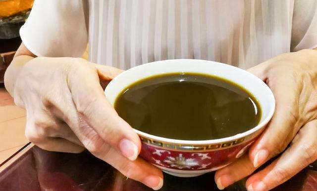 一张图看懂中西药服用,中西药一般是饭前还是饭后吃