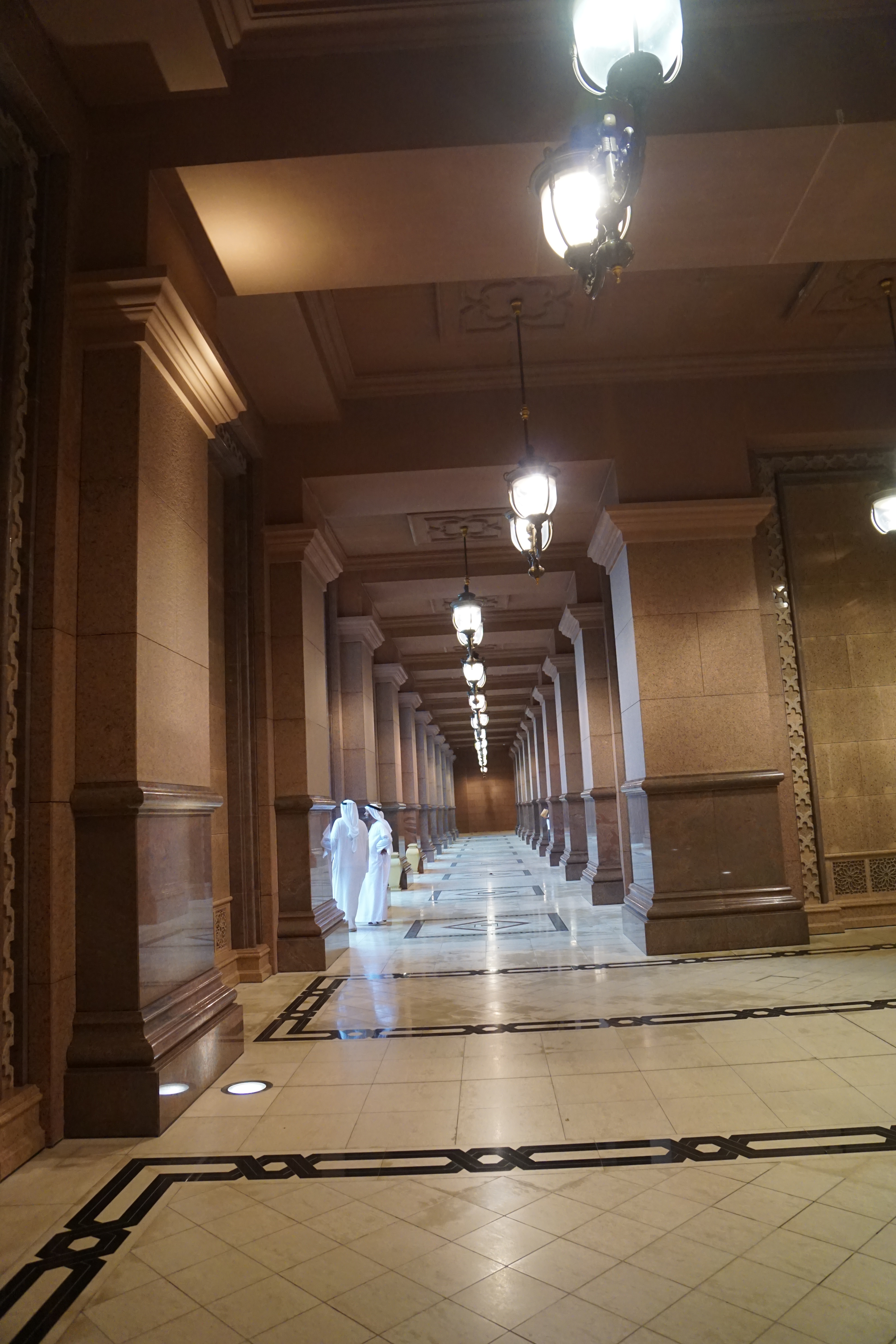 酋长国宫殿酒店推荐,酋长国宫殿酒店视频