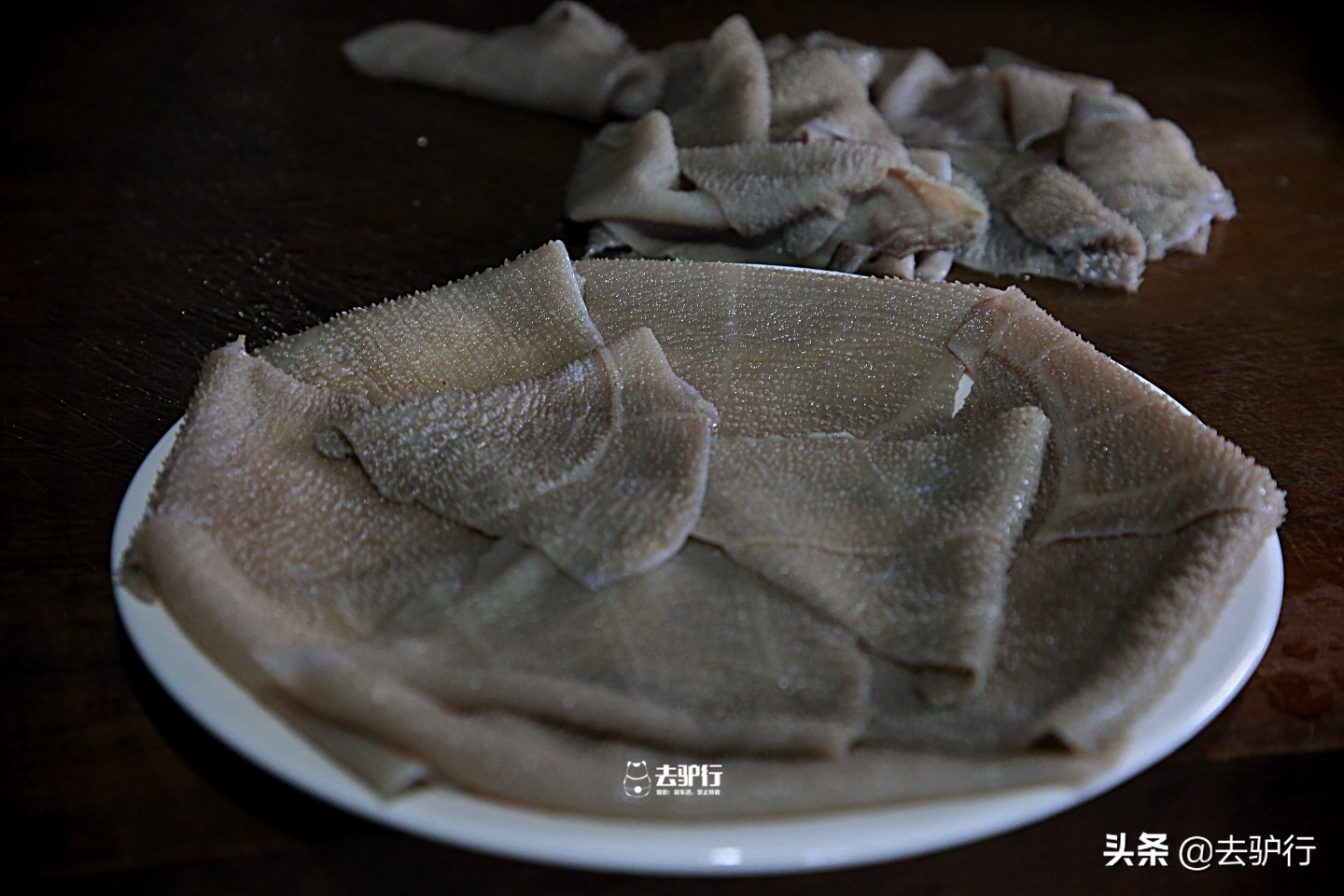 乐山这座村子,靠一碗牛肉闻名四川,只有最会吃的人才知道它