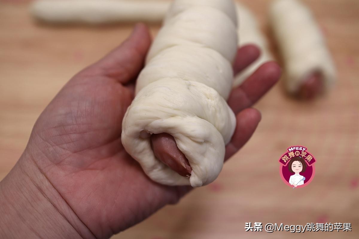 香肠面包最简单的做法,香肠面包的几种做法