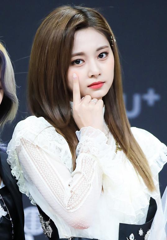 blackpink和twice在日本人气对比,blackpinkredvelvettwice同台