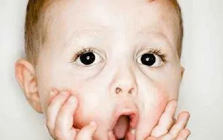 眼球震颤比较严重最好的解决方法,眼球震颤的症状是什么啊