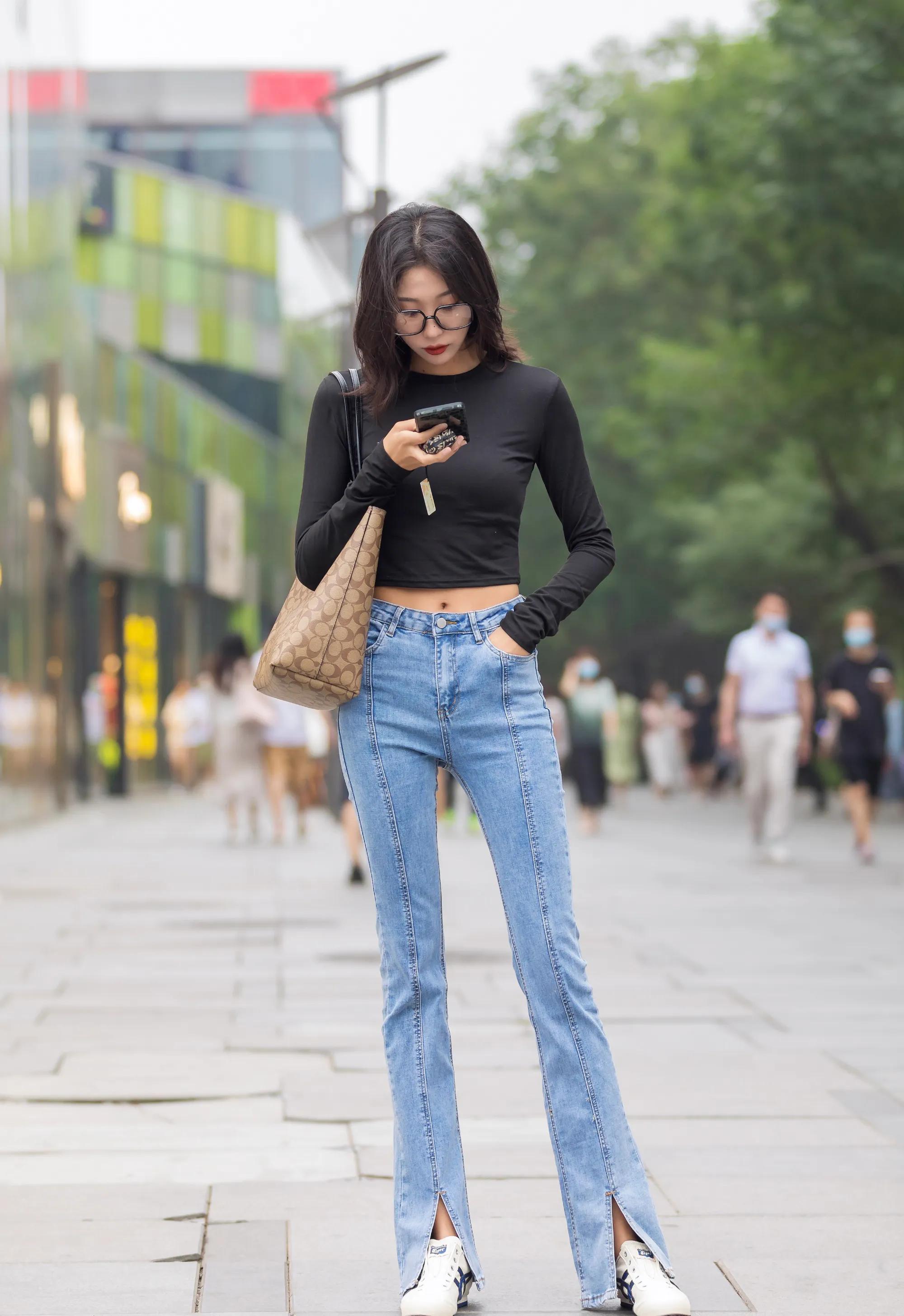 包包推荐小众高级感coach,coach跟mk包包哪个更适合年轻人