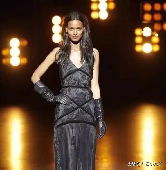 精选6部让人细思极恐的高分电影,十部让你哭到崩溃的高分电影