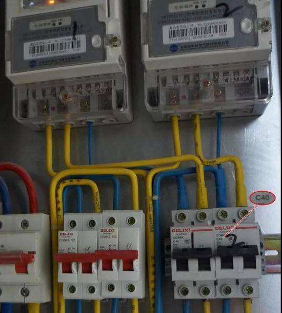 家里不用电电表脉冲灯会闪烁吗,家里不用电电表也会走什么原因