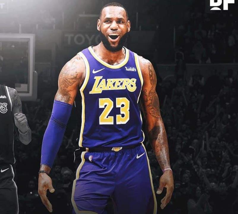 锋卫摇摆人2001年全明星,锋卫摇摆人第一人