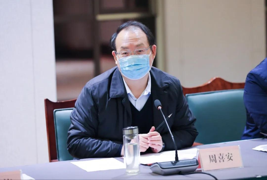 周喜安率队来铜实地督导统筹推进疫情防控和经济社会发展工作