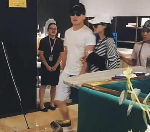 张馨予和范冰冰现状,张馨予范冰冰在一起了吗