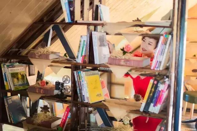 独自旅行的好处和挑战英语对话,独自旅行带来的感受