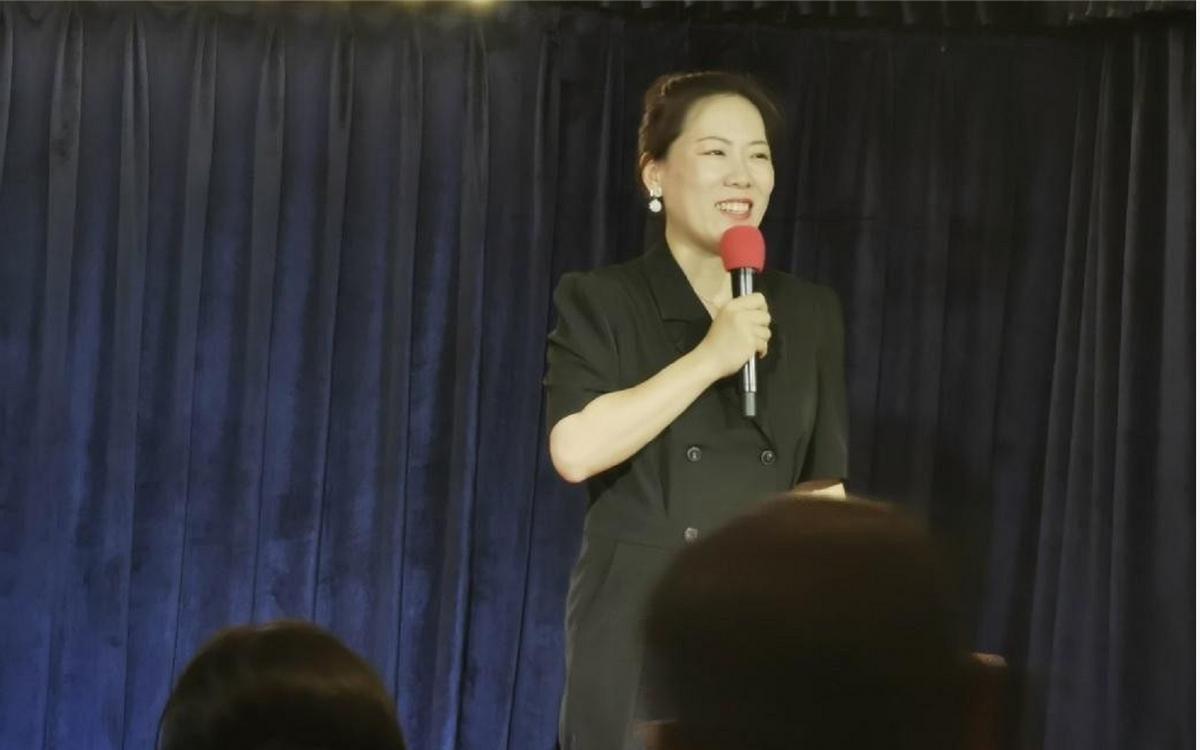 辞职去看世界的老师现状,辞职看世界的女教师现状