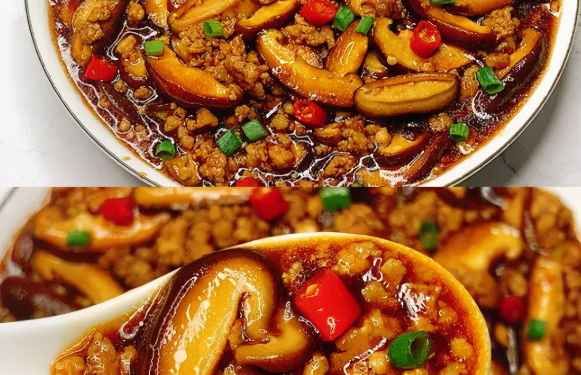 谢娜在家中给女儿做辅食,谢娜土豆烧排骨