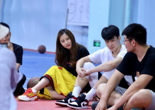 北控男篮孙悦个人简历,北控首钢陈露