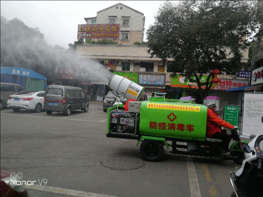 借来消毒车，自购消毒剂，盼盼驾校直击抗疫战场！