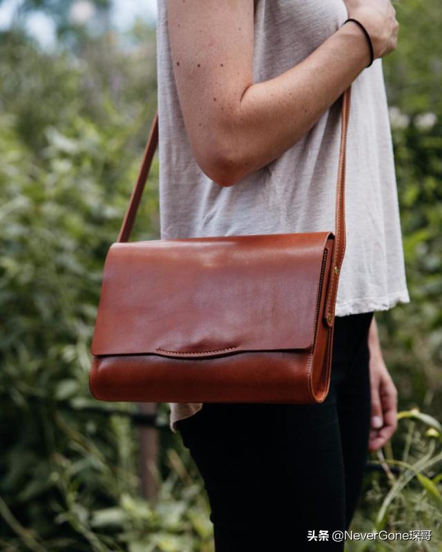 高品质小众斜挎包包,高颜值双肩包包推荐