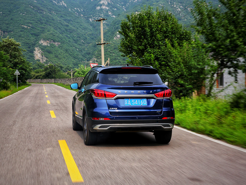 场爷撩车：5.99万起售的SUV如何让5位编辑对它的态度发生大转变？