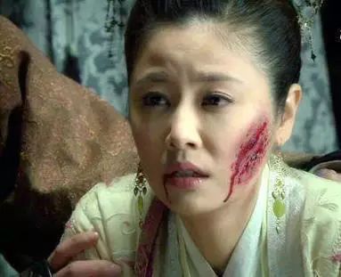 在上海剪一个头发300块怎么这么贵,在上海剪个头发要58块钱一次吗