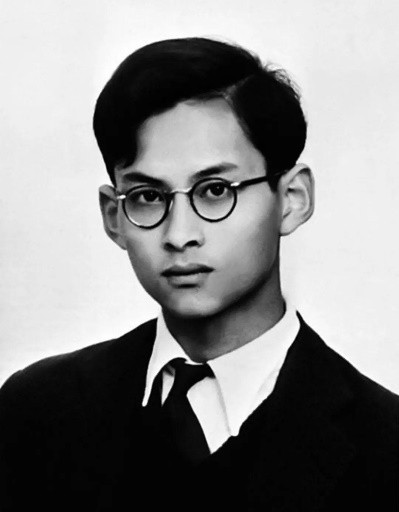 诗丽吉是否后悔出轨,诗丽吉王后出轨后国王如何惩罚