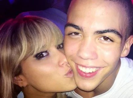 1998年苏珊娜照片,1998年罗纳尔多与苏珊娜