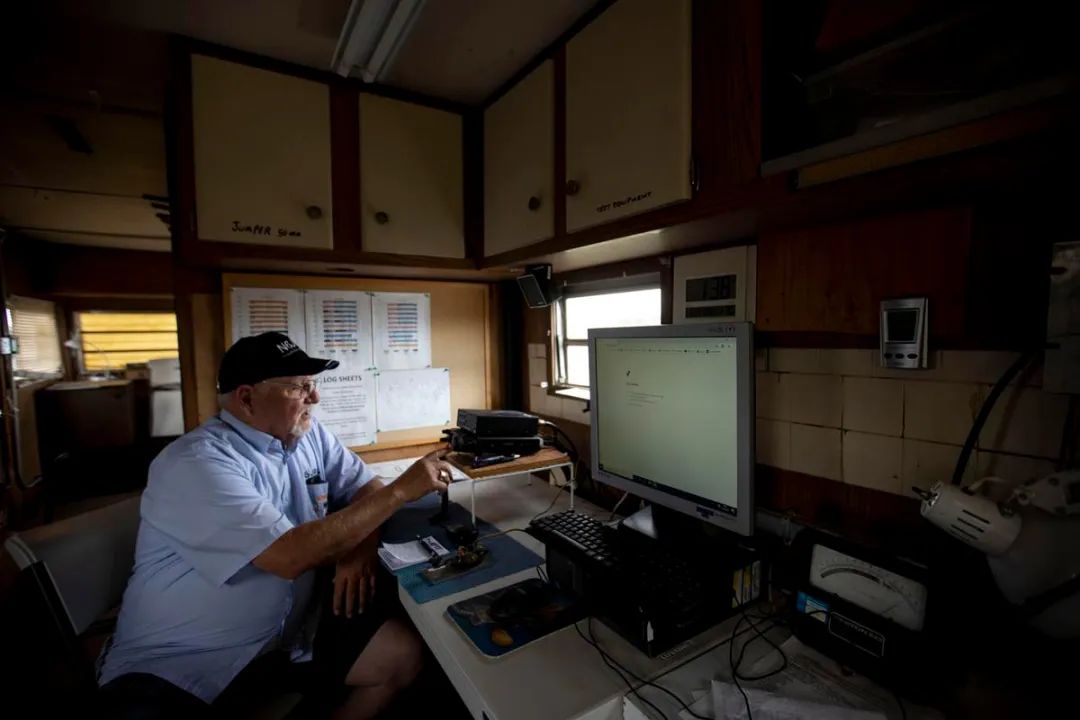 业余无线电台的“魔力”打破了COVID-19疫情笼罩下的低迷