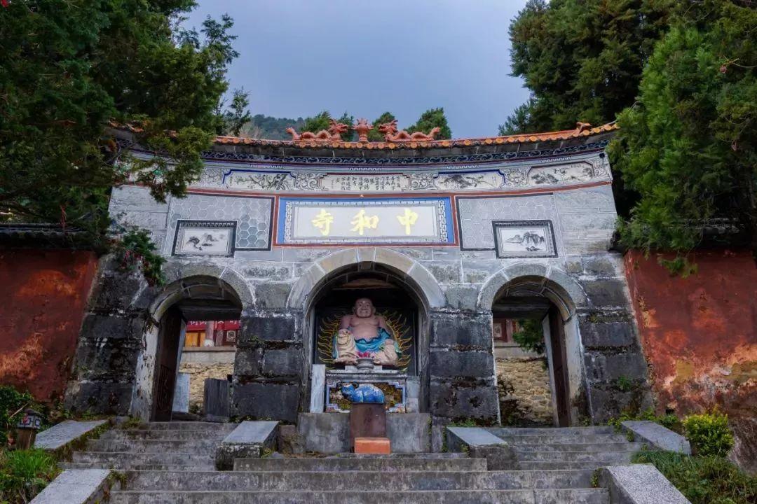 苍山徒步最全攻略｜夏末秋初去大理，苍山碧*欲色**流，洱海烟波浩渺