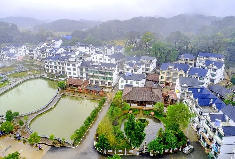 人民日报上饶县,人民日报上饶师范学院