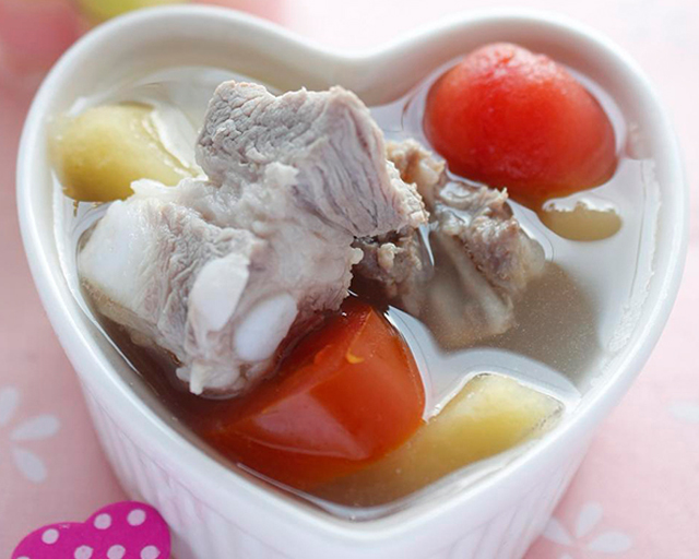 适合8个月长了两颗牙的宝宝辅食,宝宝辅食有助于牙齿生长