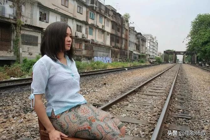 这样舞刀弄枪的长腿女神，你还爱得起么