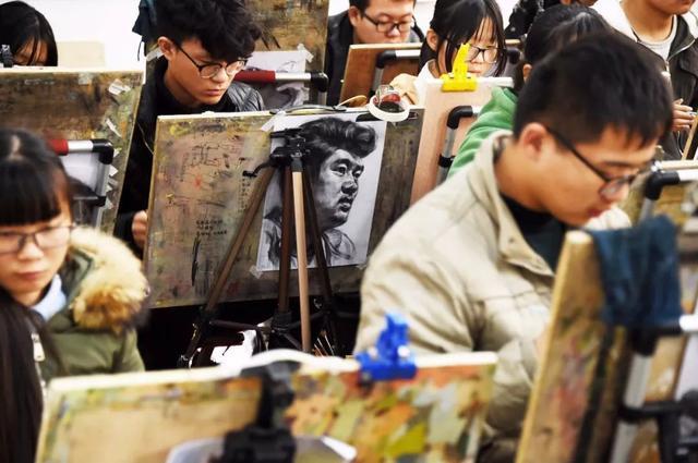 高考分数太低可以走捷径吗,高考不到300分怎么报考