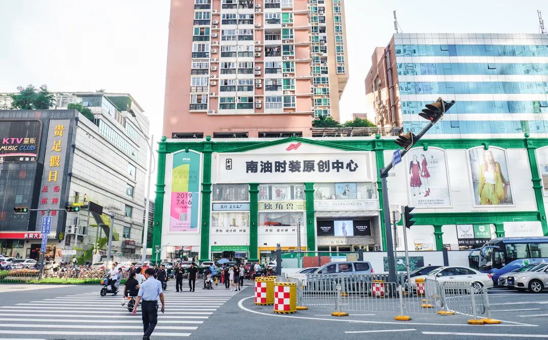 哪里叫南油,南油地铁站