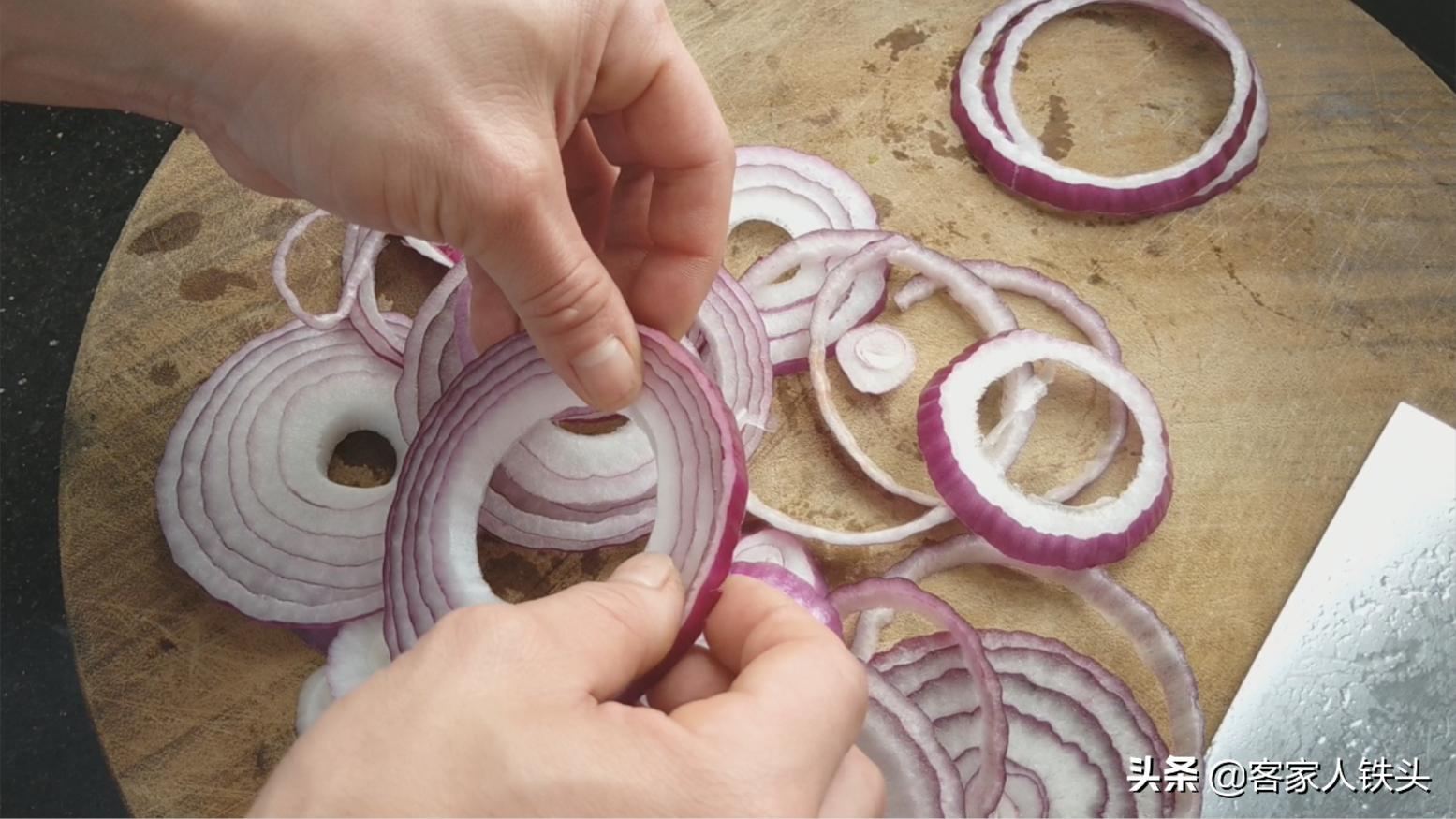 营养早餐简单做,1个洋葱3个蛋,楼下摆摊超火的鸡蛋香饼,真好吃