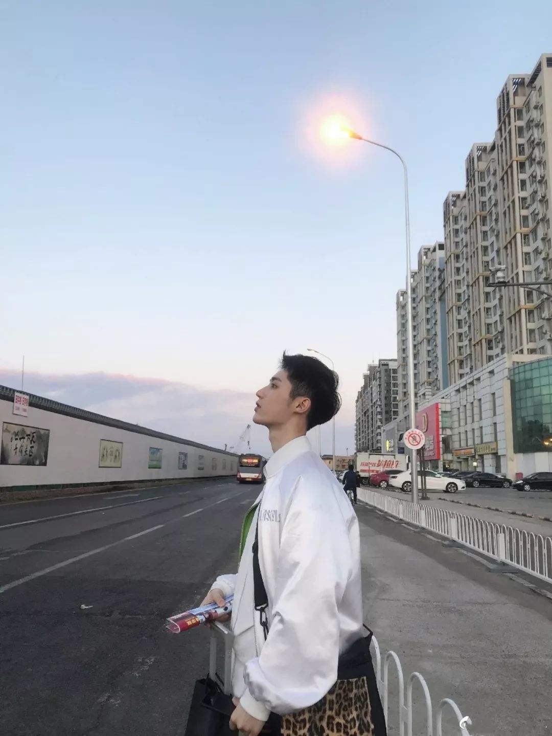 圆脸国字脸适合的中长发型,椭圆脸偏长脸适合什么发型