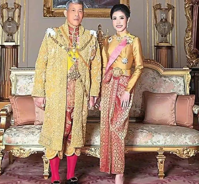 诗妮娜为什么离开甄嬛,泰国王妃诗妮娜与甄嬛