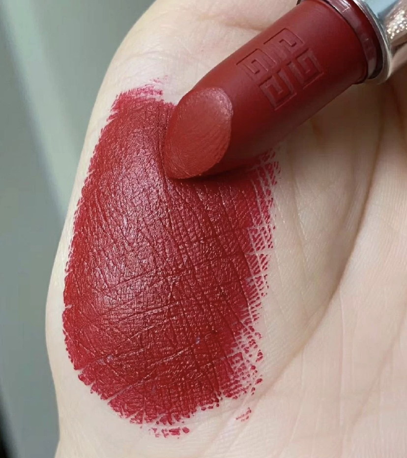 什么牌子的口红最好用明星同款,最火的9支口红大牌