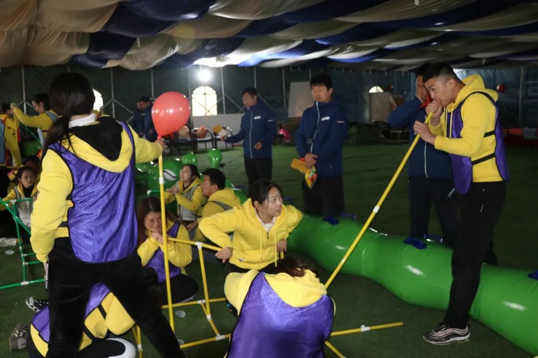 激情成就梦想汗水铸就成功,激情成就梦想团队铸就辉煌前言