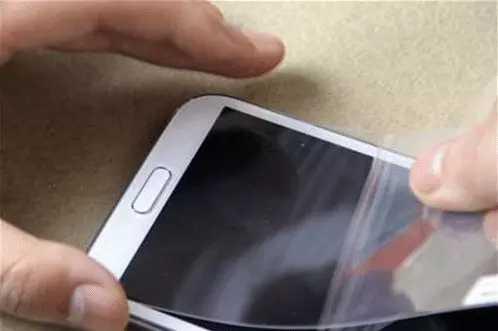 为什么国外买手机从来不贴膜，国人却一定要贴？