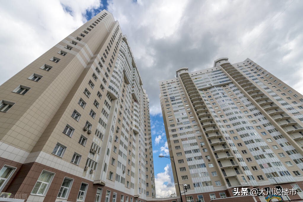 中间户的优点和边户的缺点,房子的边户和中间户哪个更加好点