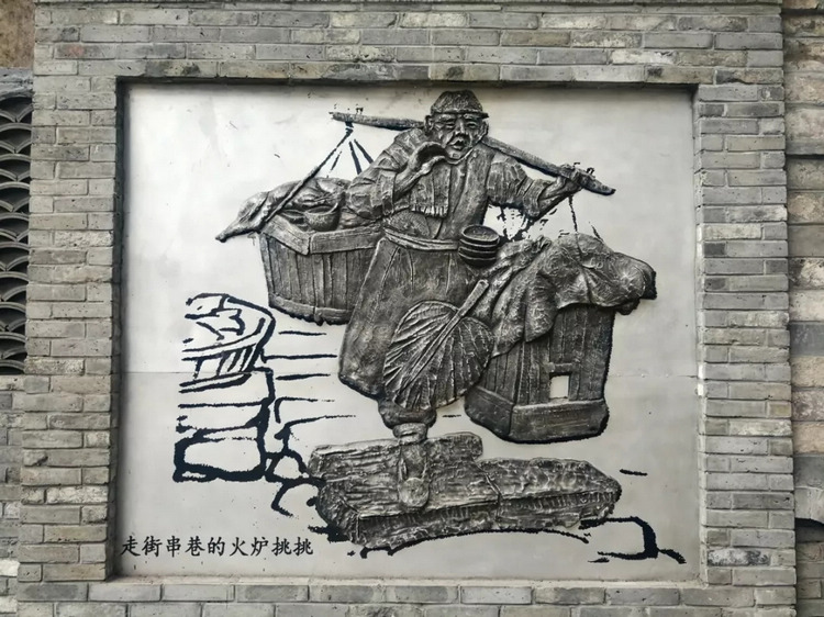 重庆的冻龄者七星岗，这里没有城市冷漠病，有趣的是过去叫七星缸