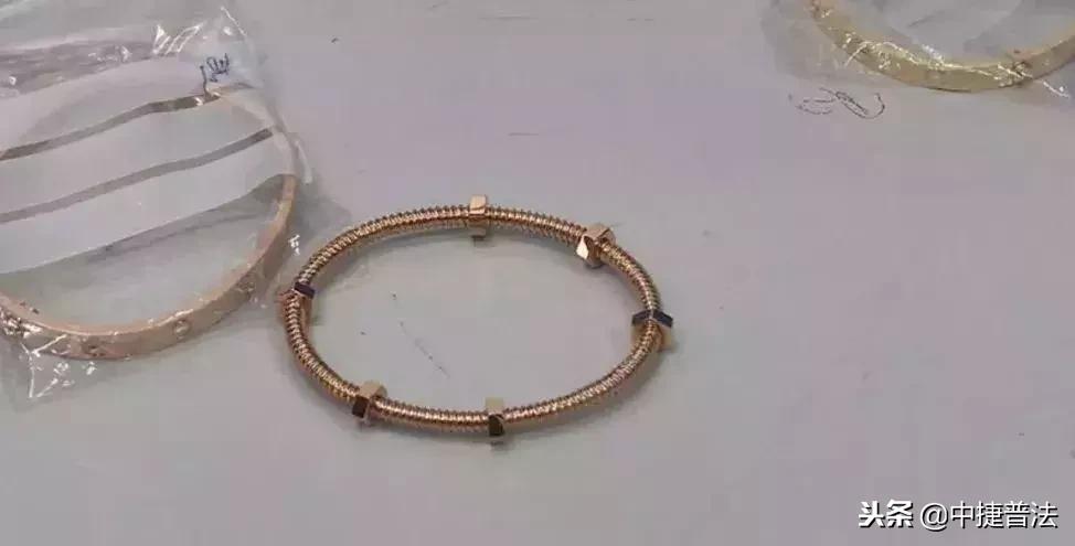 卡地亚手镯、纪梵希耳钉……网上买超便宜,原来都是这里产的